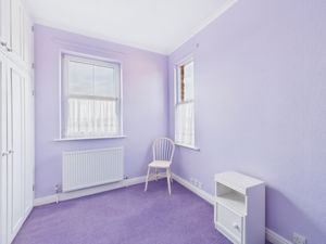 Bedroom- click for photo gallery